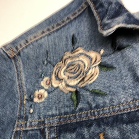 LIKE NEW EIGHTY-TWO DENIM EMBROIDERED JEAN JACKET SZ XS FACTORY DISTRESS… - Picture 2 of 12